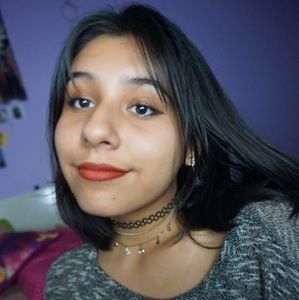 Meet your Posher, Xiomara